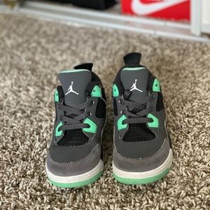 Jordan 4 PS Green glow